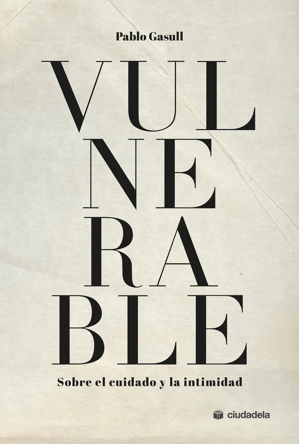 Portada de «Vulnerable», de Pablo Gasull González