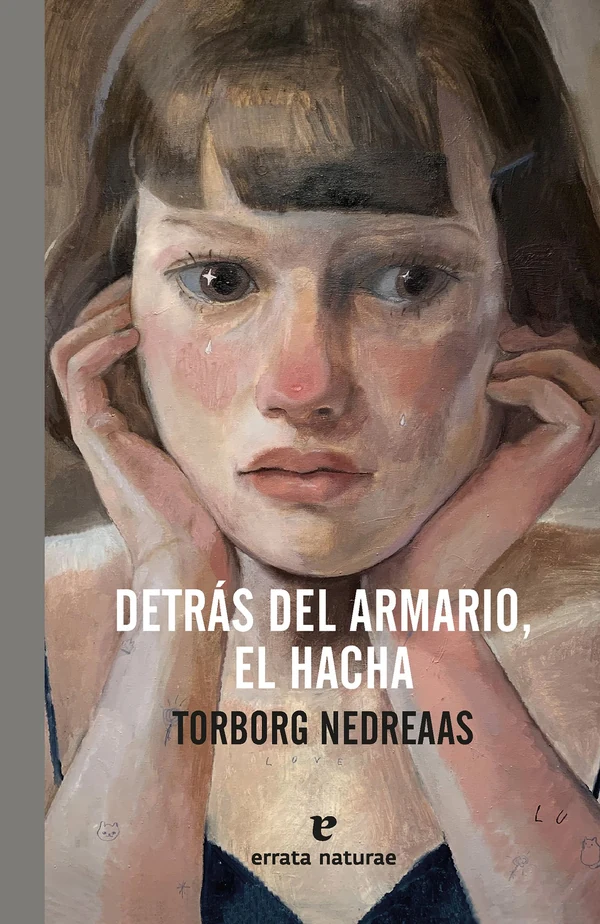 Portada de «Detrás del armario, el hacha», de Torborg Nedreaas